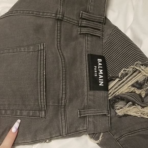 Authentic Balmain jeans - Picture 2 of 3